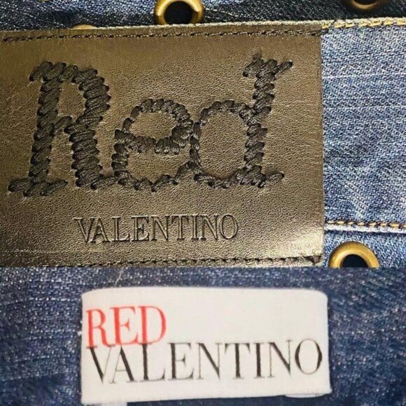 Red Valentino Mini Denim Shorts Five-Pocket Perforated Metal Grommets Sz 28 NWOT - Picture 7 of 7